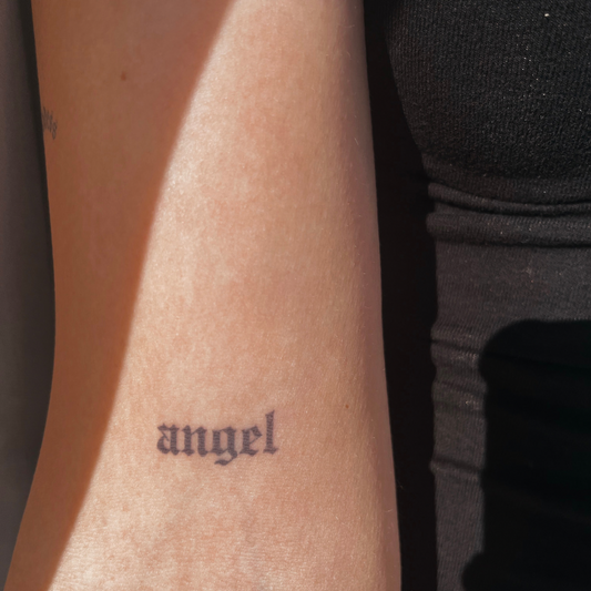 Tijdelijke tattoo angel